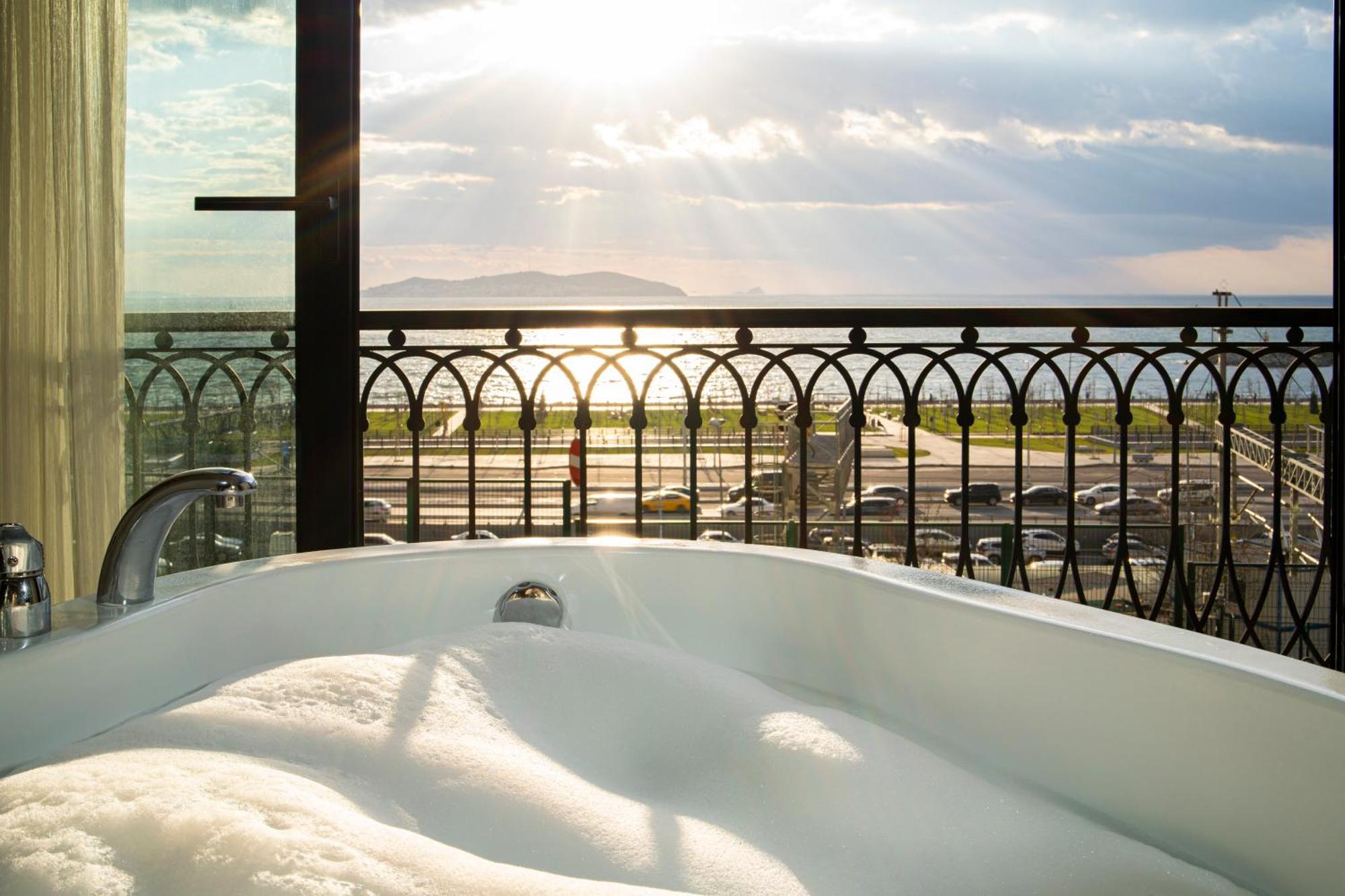 La Cielo Hotel Bostanci Istanbul Bagian luar foto
