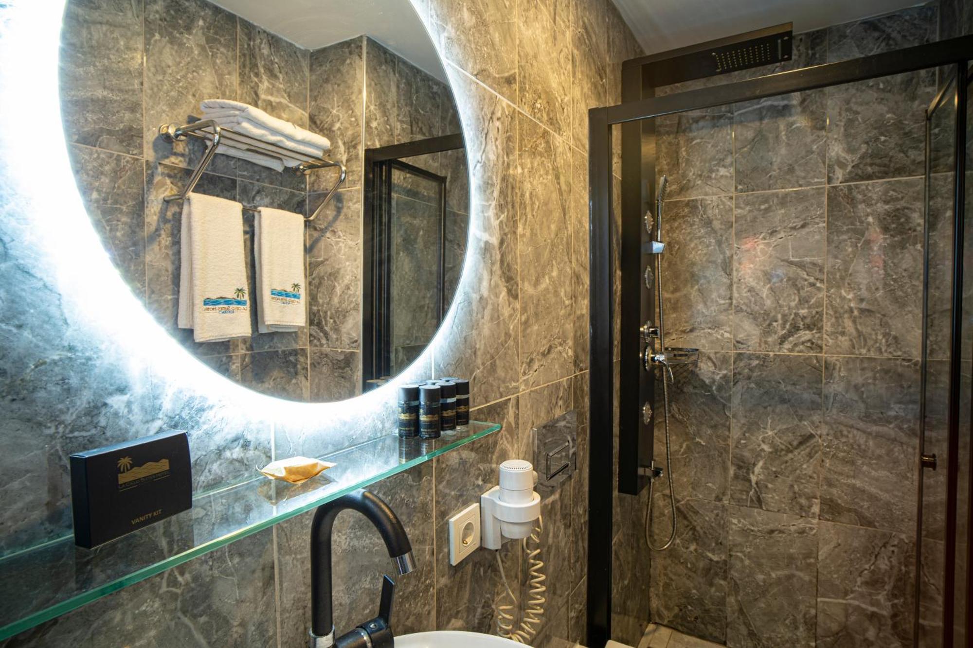 La Cielo Hotel Bostanci Istanbul Bagian luar foto