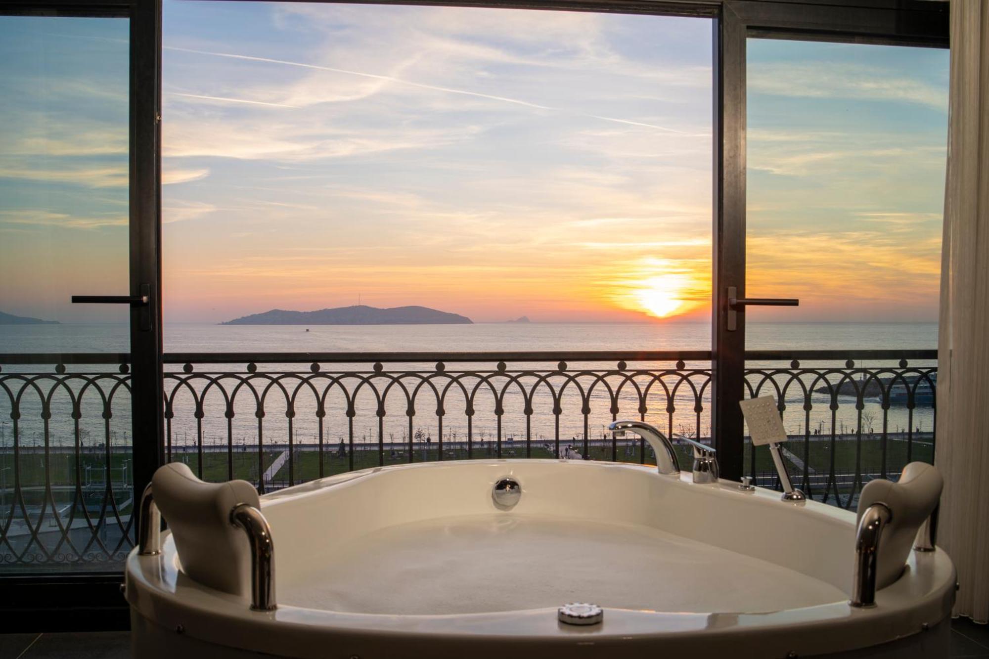 La Cielo Hotel Bostanci Istanbul Bagian luar foto